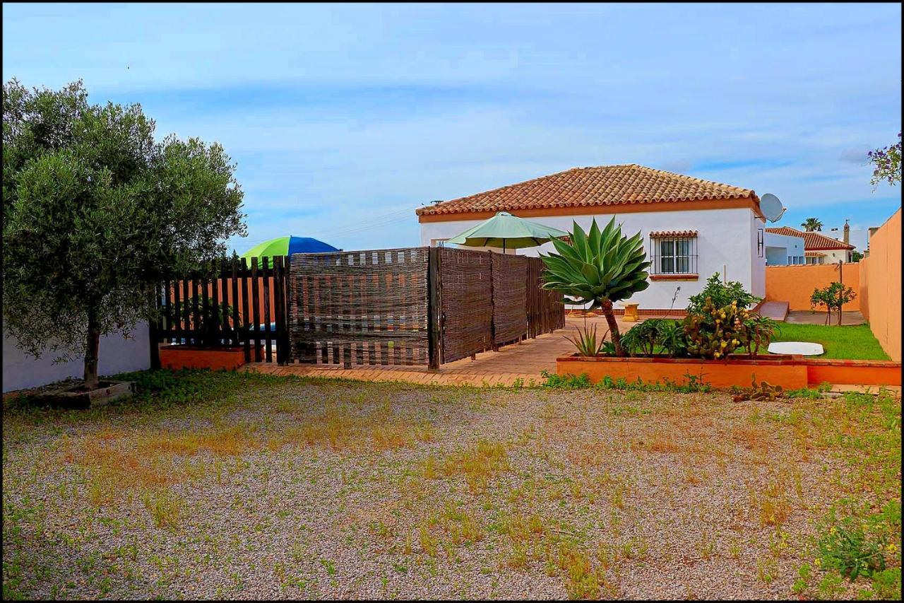 Chalet Rustico Roche Conil De La Frontera Exterior photo